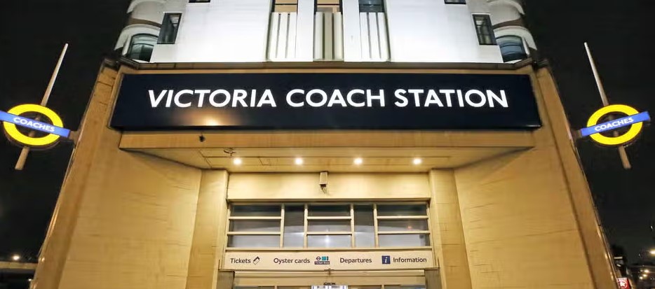 Taxi Minicabs Victoria coach station
